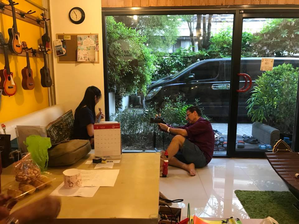 เรียนดนตรีปิ่นเกล้า เรียนดนตรีใกล้บ้าน เรียนดนตรีออนไลน์